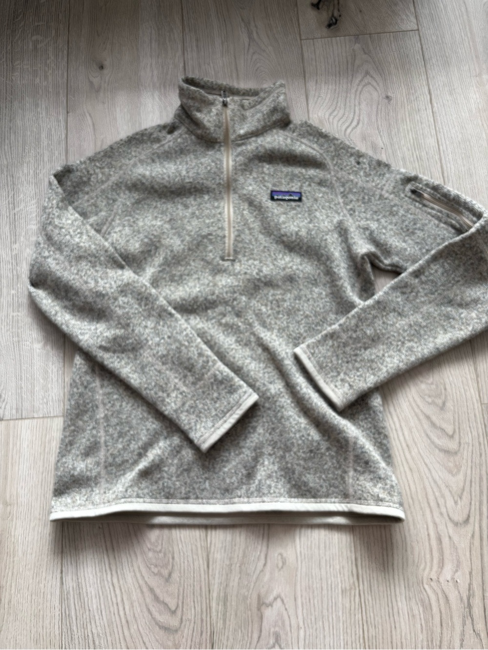 Patagonia Women’s  Half-Zip Fleece Pullover - Light Gray